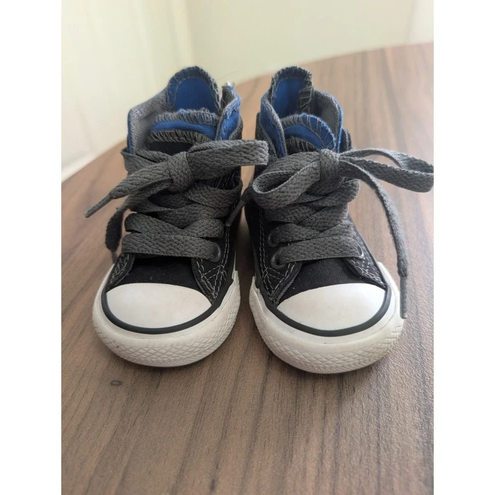Converse Size 2 Chuck Taylor All Star Side Zip High Top Sneakers Kids Black Blue